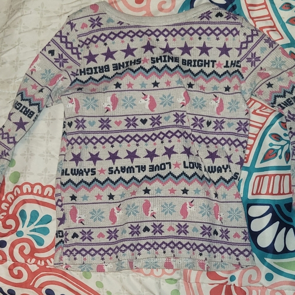 (3) 2T Long Sleeves - Picture 5 of 9